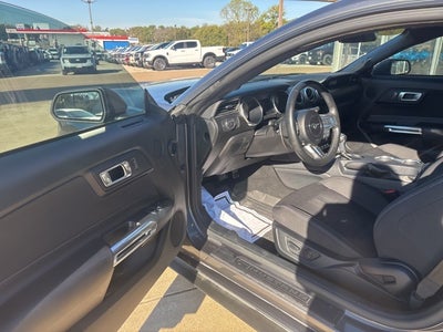 2022 Ford Mustang EcoBoost