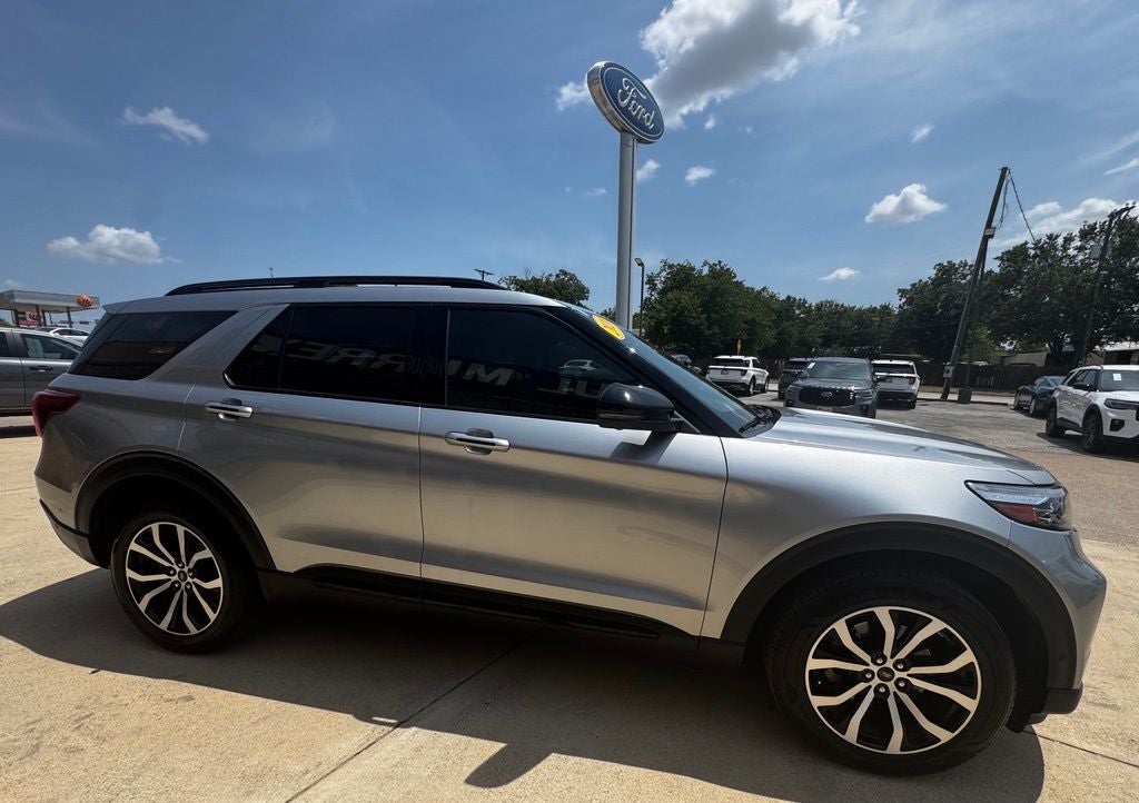 2020 Ford Explorer ST