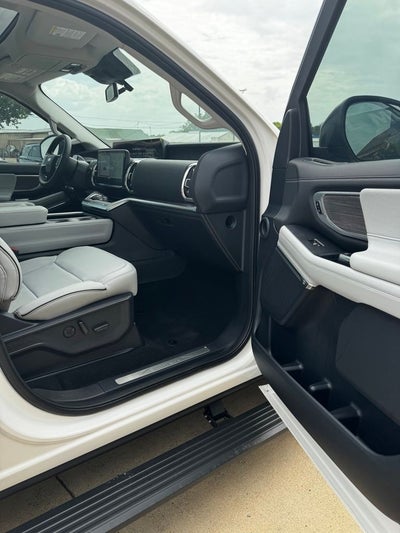 2026 Ford Expedition Platinum