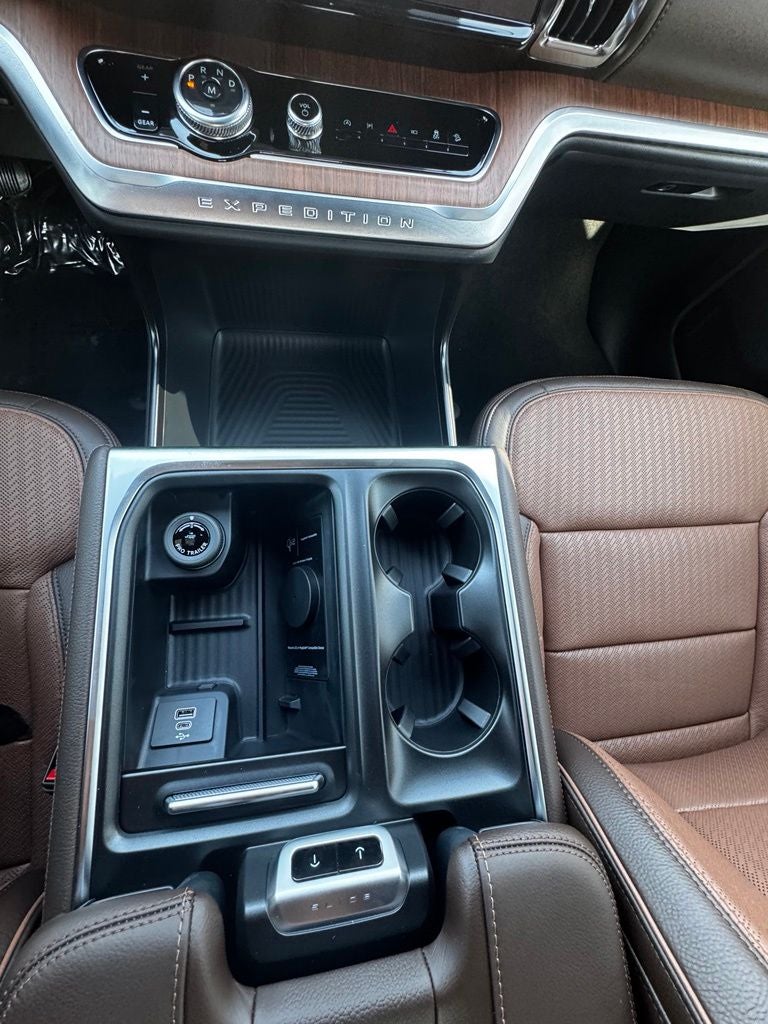 2027 Ford Expedition King Ranch