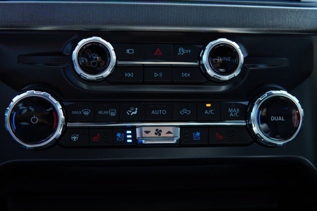 2025 Ford F-350SD Platinum