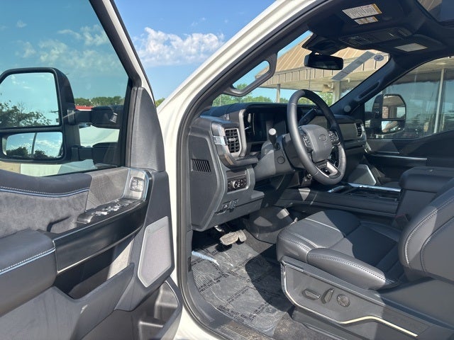 2025 Ford F-350SD Platinum