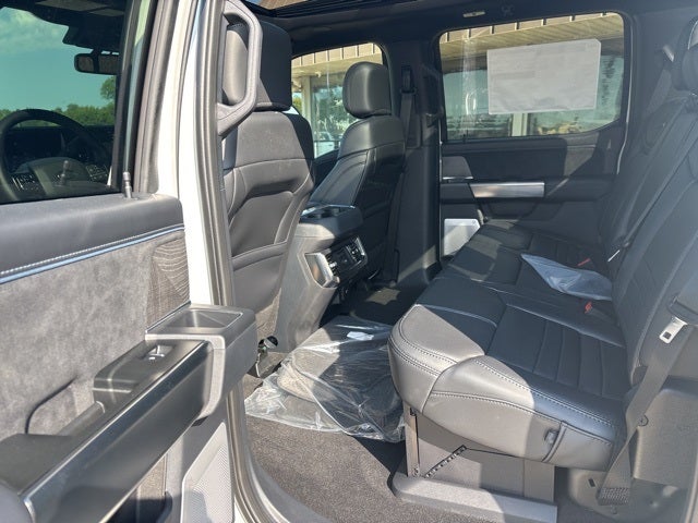 2025 Ford F-350SD Platinum