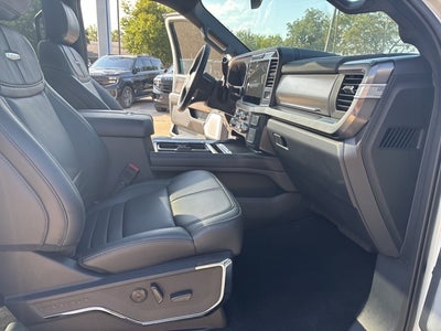 2025 Ford F-350SD Platinum