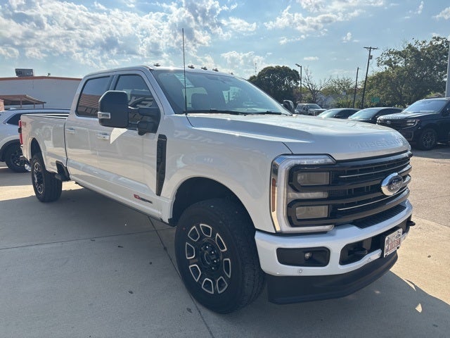 2025 Ford F-350SD Platinum