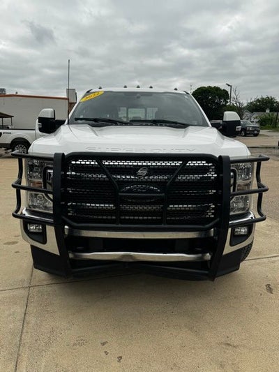 2022 Ford F-350SD Lariat