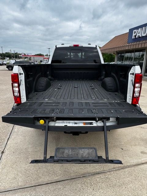 2022 Ford F-350SD Lariat