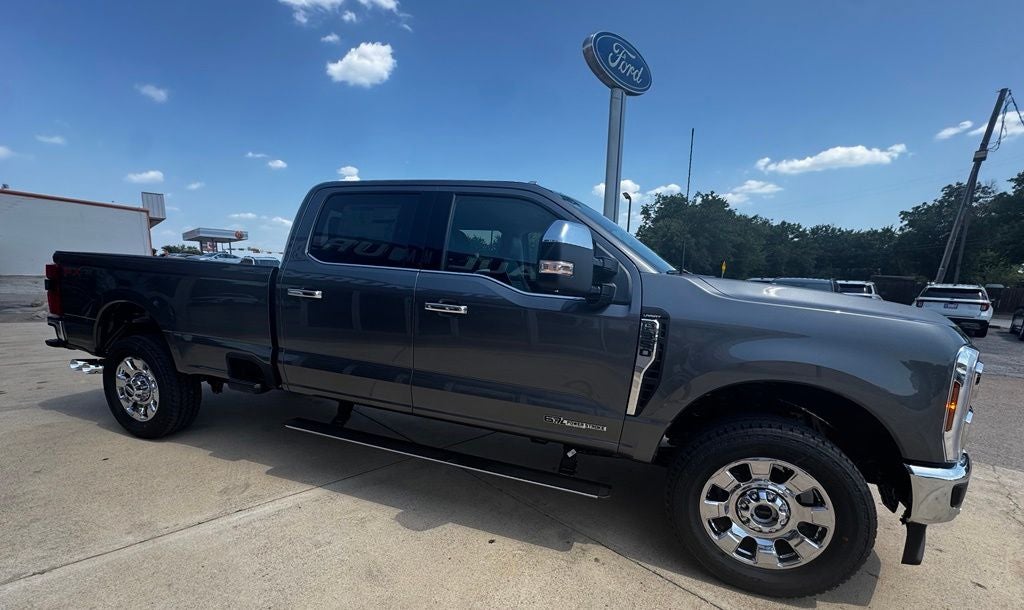 2026 Ford F-350SD Lariat