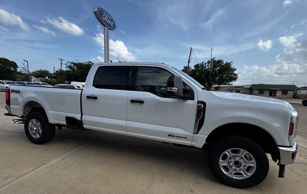 2026 Ford F-350SD F-350® XLT