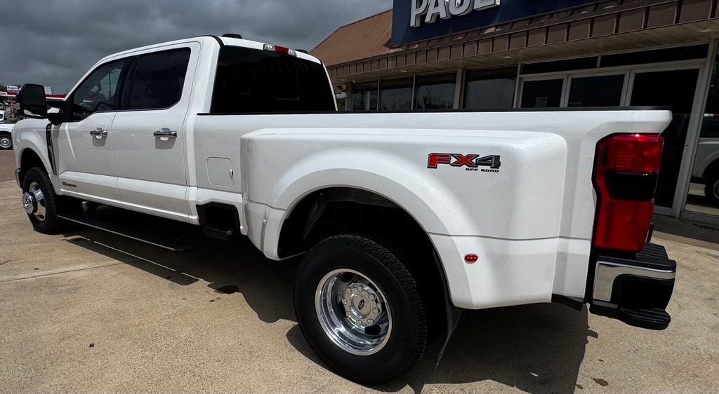 2026 Ford F-350SD Lariat DRW