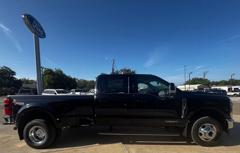 2026 Ford F-350SD Lariat DRW