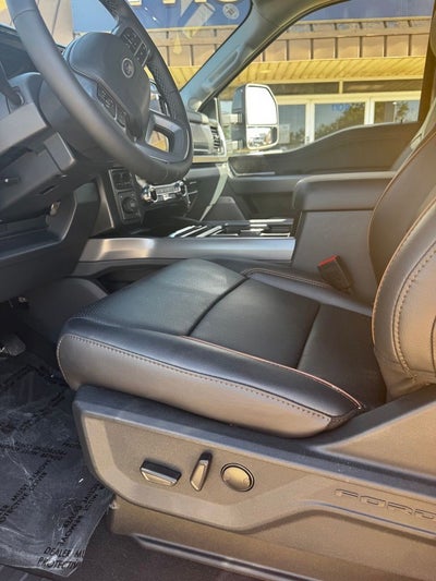 2026 Ford F-350SD Lariat DRW