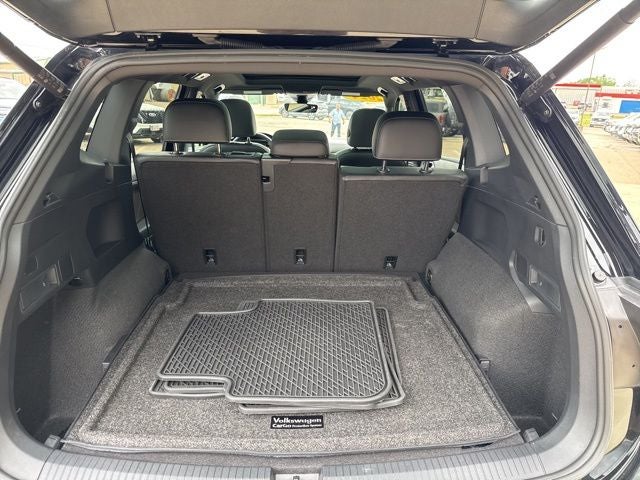 2024 Volkswagen Tiguan 2.0T SEL R-Line